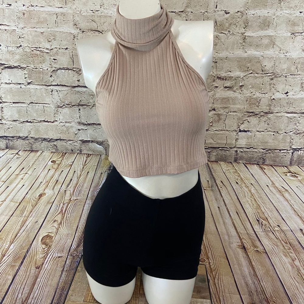 NWOT Tan turtleneck sleeves crop top size medium